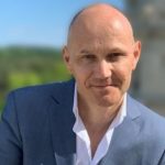 Emmanuel Schott @ credit linkedin