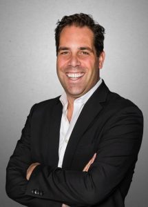 Richard Russo @ credit linkedin - Moyenne