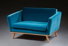 Le mobilier de l’Hôtel Bristol en vente à Paris
