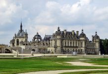 Patrimoine : la Cour des comptes alerte sur l’état des domaines de Chantilly et de Chaalis