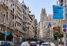 Le Royaume-Uni et l’Espagne misent sur le retour des touristes pour relancer leur économie
