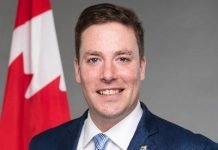 Québec | Nommé DG de l’AHRQ, Alupa Clarke tire un trait sur la politique