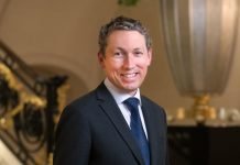 Nomination | Peninsula Paris promeut Jean-Stéphane Hallard au poste d’ Hotel Manager