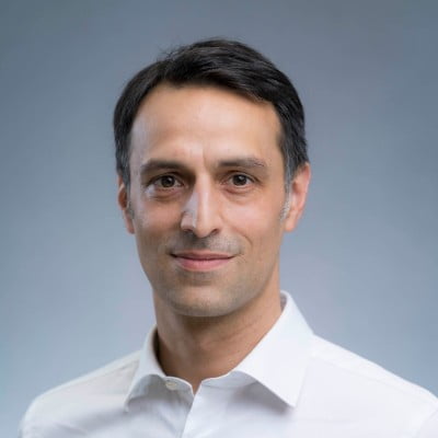 Karim Malak, CEO easy hotels @ credit linkedin