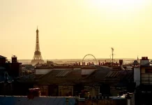 Paris | Vers un déplafonnement de la taxe de séjour pour les hôtels de luxe ?