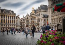 Belgique | Pourquoi les restaurants et les hôtels interdits aux enfants se multiplient ?