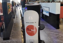 Inédit, Brest | Deux robots-serveurs filmés en fonctionnement à Brest