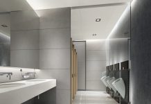 L’audace de trop ? | Les portes vitrées des toilettes, est-ce vraiment nécessaire ?