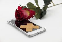 Initiative | Un restaurateur invite ses clients à déposer leur téléphone lorsqu’ils sont à table