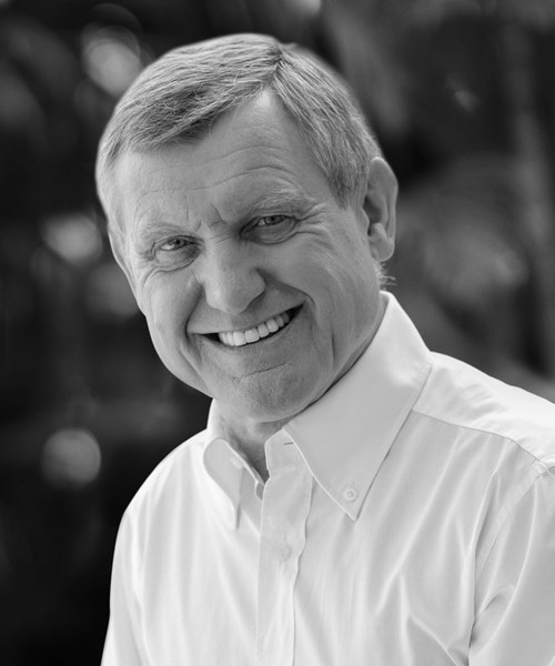 Paul Jones @ credit The Lux Collective