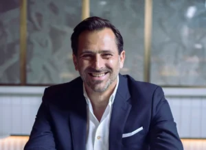 Dino Michael @ credit Hilton