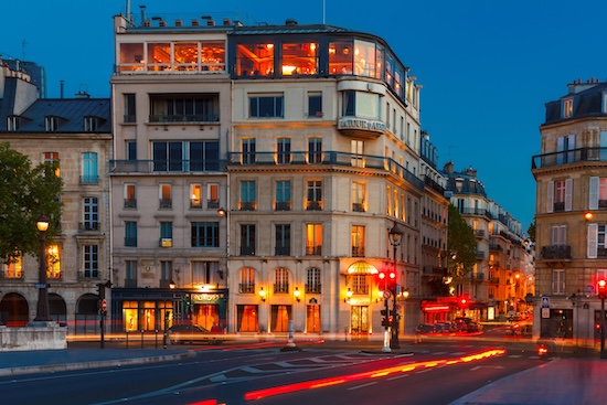 Parisian restaurant Silver Tower in night @ credit Depositphotos