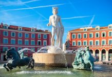 Développement, Riviera | Summer Hotels ouvre son capital à Bpifrance, Sofipaca et BNP Paribas Nice, Apollo statue and Fountain of the Sun at the Place Massena square in Nice city, Cote d'Azur region in France @ credit Depositphotos