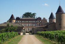 Ouverture 2025, Bourgogne | Permis de construire accordé pour le Château de Chasselas (Millésime) Château de Chasselas @ credit Wikimedia Commons