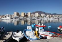 Transaction, Espagne | À Estepona, Unicorn Capital Partners s’offre, pour 40 millions d’euros, une destination ! Le port de pêche d'Estepona @ credit Depositphotos