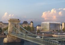 Repositionnement 2026, Hongrie • SO/ (Ennismore) à Budapest ! SO Budapest Building bridge view @ credit Ennismmore