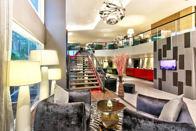 Lobby @ credit Park Plaza Bangkok Soi 18