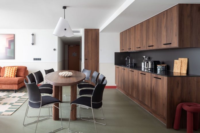 @ credit Edgar Suites Montrouge