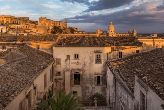 palazzo-castellucio-noto-6