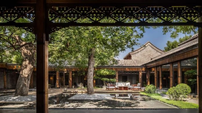 qianmen-hotel-courtyard-01