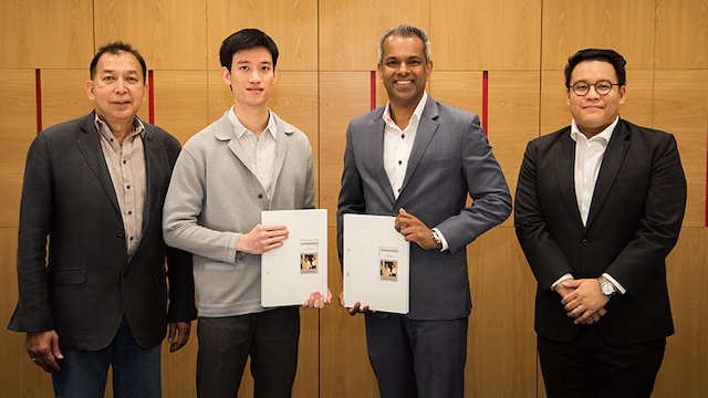 De gauche à droite - M. Anuwat Kosol, M. Aphicha Sinthuchat, Rajit Sukumaran, Pathana Jitsaereetham @ credit IHG