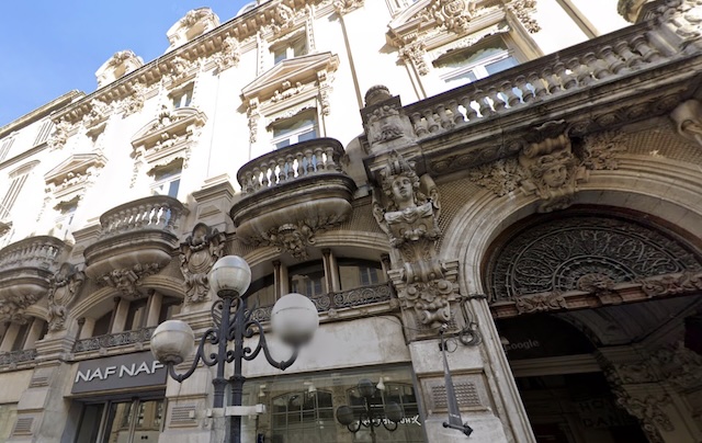 Le-17-de-la-rue-de-la-Republique-a-Avignon-@-credit-Google-Maps