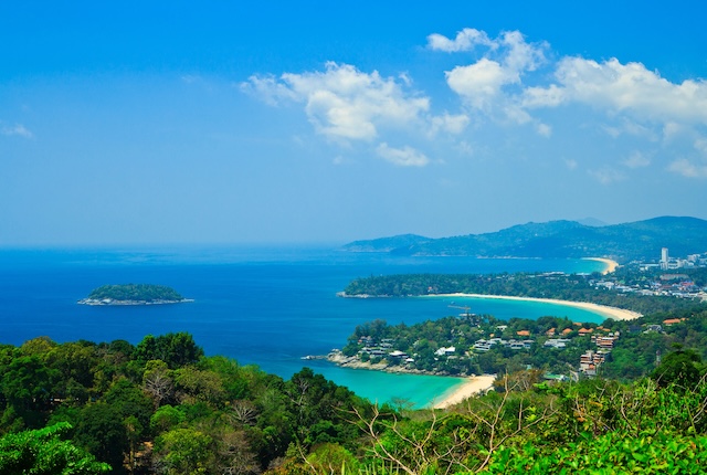 Baie de Phuket depuis les collines@ credit Depositphotos