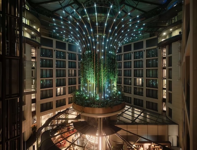 Living Tree @ credit Radisson Collection Hotel, Berlin