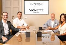 Ouverture 2025, Italie | IHG lance la marque Vignette Collection en Sicile Image : Devant gauche : Fabrizio Piolanti (directeur du développement, IHG Hotels & Resorts), derrière gauche : Guillermo Pérez Palacios (PDG, Panoram Hotel Management), devant droite : Nadia Perna (propriétaire de Blu Lava Resorts) et derrière droite : Fabrizio Trimarchi (directeur du développement, Panoram Hotel Management).