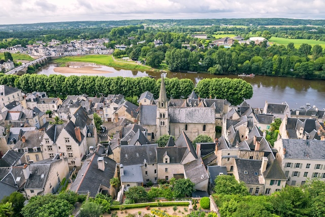 Chinon @ credit Depositphotos