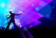 Divertissement, Monde | ALL enrichit son offre de divertissement avec des partenariats internationaux illustration of rock star performing in music concert