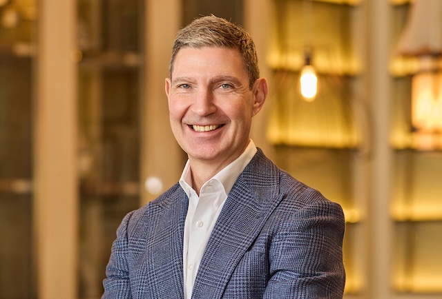 Simon Barnett @ credit Four Seasons