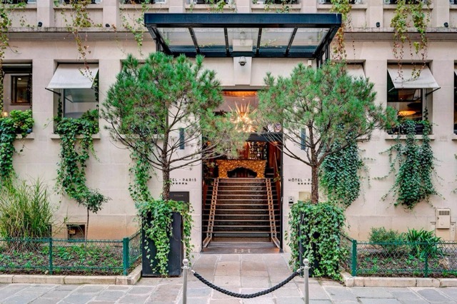 @ credit The One Alma Paris