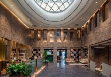 Ouverture, Italie 🇮🇹 | Hilton pose ses valises à Turin et signe un hôtel d’exception avec GDF Hotel @ credit Hilton Turin Centre, lobby