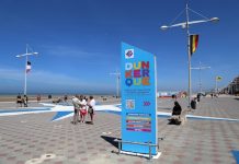 Ouverture 2028, Nord | Avec « Oh Baby ! » (famille Trigano), Dunkerque va accueillir un 4 étoiles designé par Starck, avec Cyril Lignac en rooftop Tourists at Dunkirk beach in France