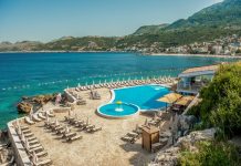 Ouverture, Monténégro | Ruža Vjetrova, le Monténégro accueille le dernier joyau balnéaire de Radisson @ credit Radisson Resort Ruža Vjetrova Montenegro pool