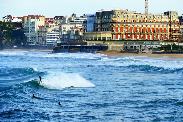 Biarritz @ credit Pixabay
