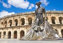 Ouverture | À Nîmes, le Grand Hôtel Dieu ouvrira ses portes le 17 octobre 2025 Roman Amphitheater in Provence, Nimes, France