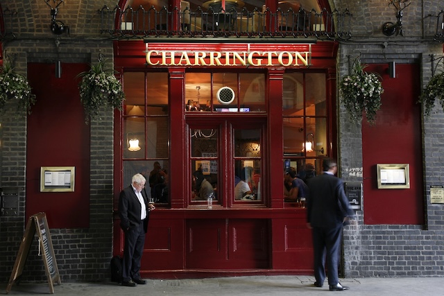 English pubs @ Depositphotos