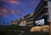 Design, Une première pour un hôtel ! | La marque japonaise « seven x seven » remporte la médaille d’or aux Graphis Design 2026 Awards sevenxseven_itoshima_facadedaybreak