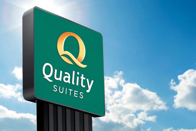 Quality Suites @ credit Choice Hotels