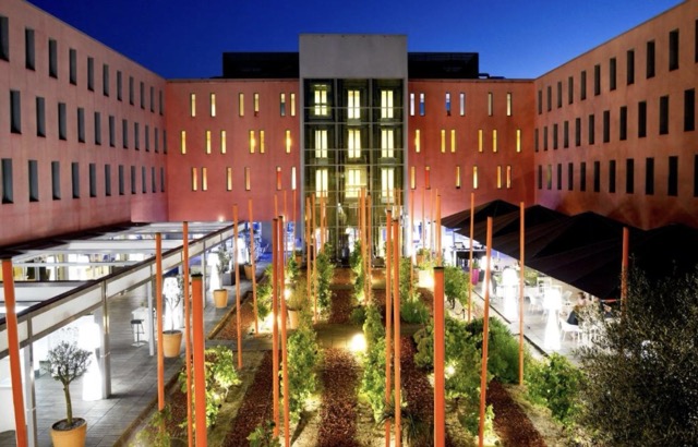 Radisson blu Toulouse Airport @ credit Christie & Co