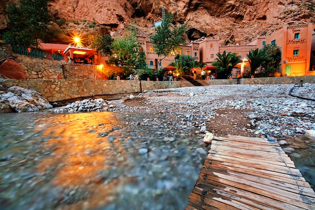 Gorges de la Todra dans les montagnes de l'Atlas, Maroc @ Depositphotos.com