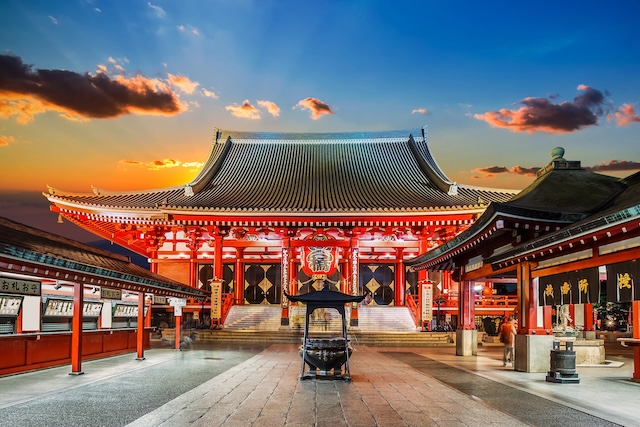Senso-ji Temple (Asakusa Kannon) in Tokyo, Japan @ credit Depositphotos.com