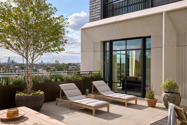 Six_Senses_London_Notting_Hill_Suite_Terrace_Loungers
