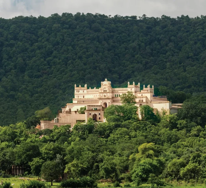 The Oberoi Rajgarh Palace, Khajuraho - Oberoi Hotels & Resorts