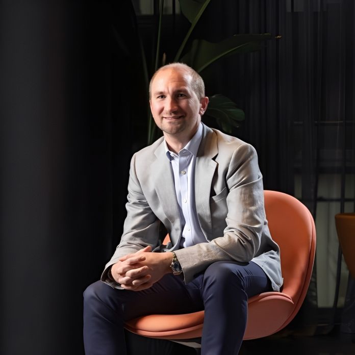 Christian Masters @ credit linkedin