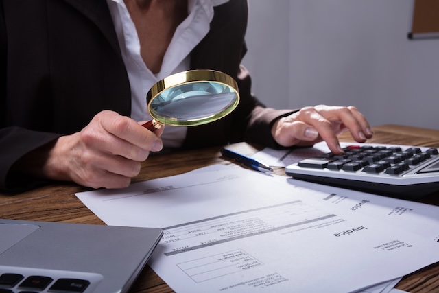 Enquête financière @ credit Depositphotos.com