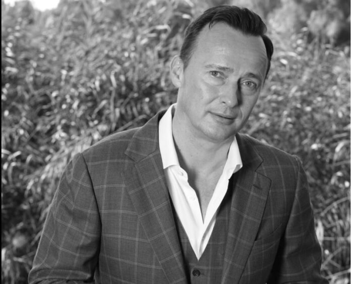 Dorian B. Rommel @ credit linkedin