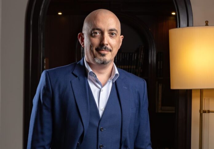 Yann Decaix @ credit Valor Hospitality Partners